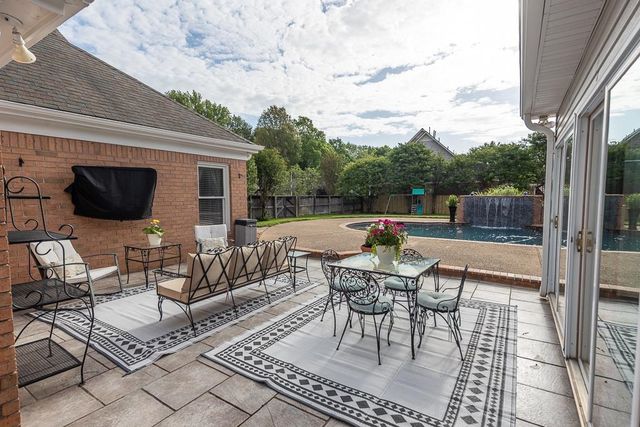 812 PLANTERS RIDGE DR, Collierville, TN 38017