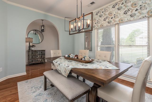 812 PLANTERS RIDGE DR, Collierville, TN 38017