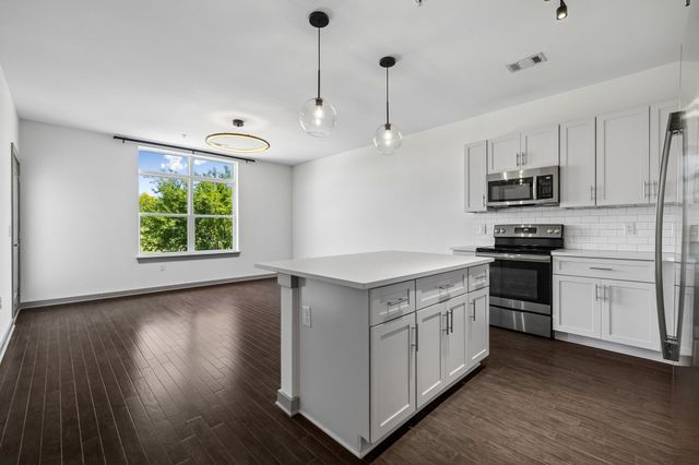 1638 54th Ave N Apt 203, Nashville, TN 37209