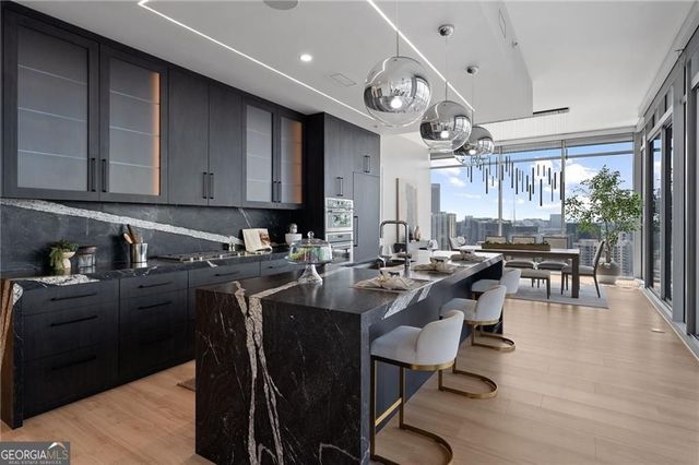 1065 Peachtree Street NE 3402, Atlanta, GA 30309