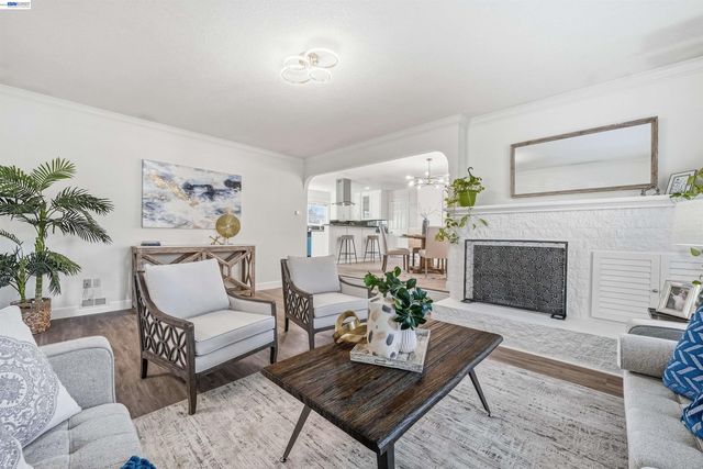 4022 Silver St, Pleasanton, CA 94566