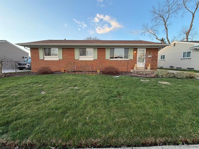 38386 Maes Street, Westland, MI 48186