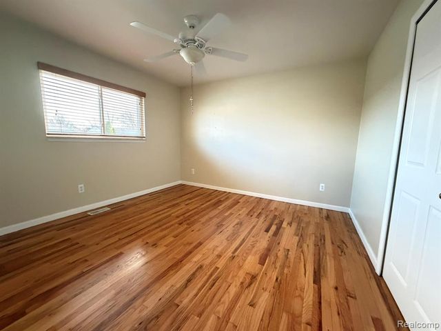 38386 Maes Street, Westland, MI 48186