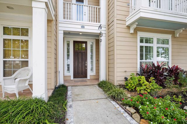 222 Breezy Way, The Woodlands, TX 77380