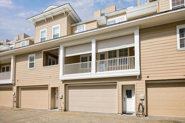 222 Breezy Way, The Woodlands, TX 77380