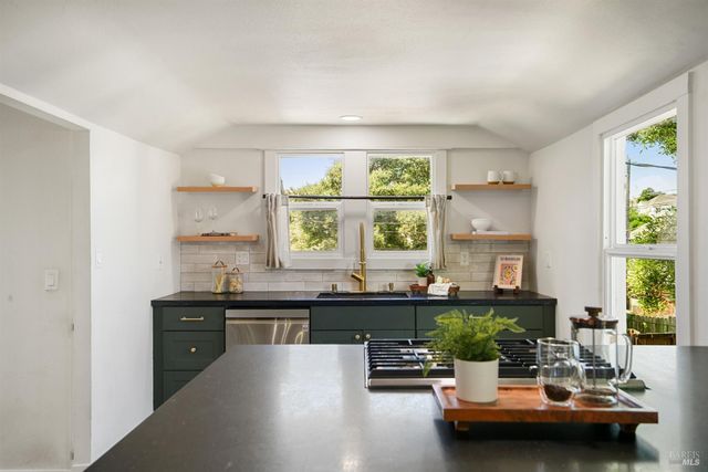 1009 Sacramento St, Vallejo, CA 94590