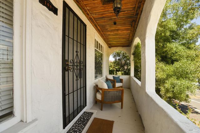 1009 Sacramento St, Vallejo, CA 94590