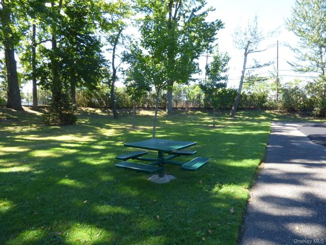 33B Edgewater Park 33B, Bronx, NY 10465