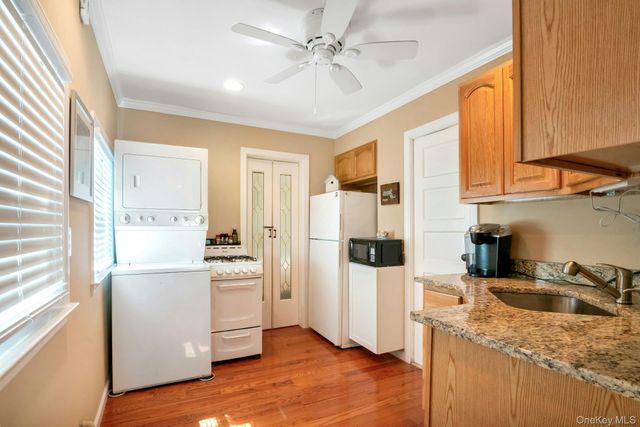 33B Edgewater Park 33B, Bronx, NY 10465