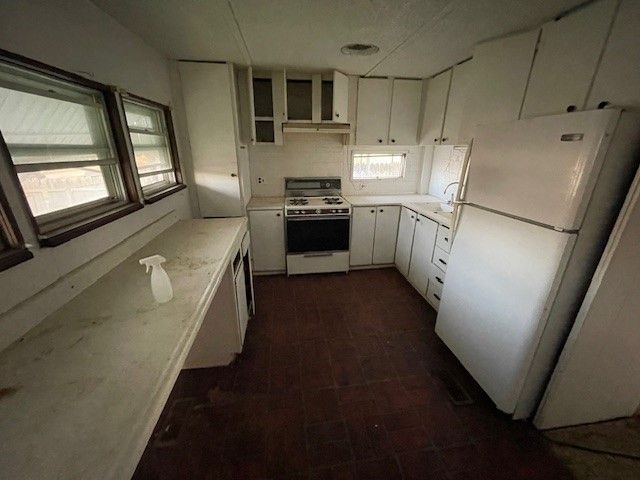 214 Coke Street, Tye, TX 79563
