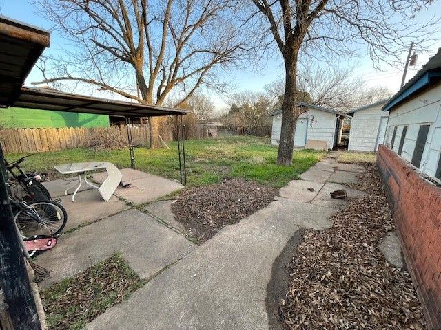 214 Coke Street, Tye, TX 79563