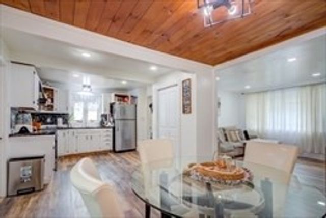 74 Oakland St, Brockton, MA 02302