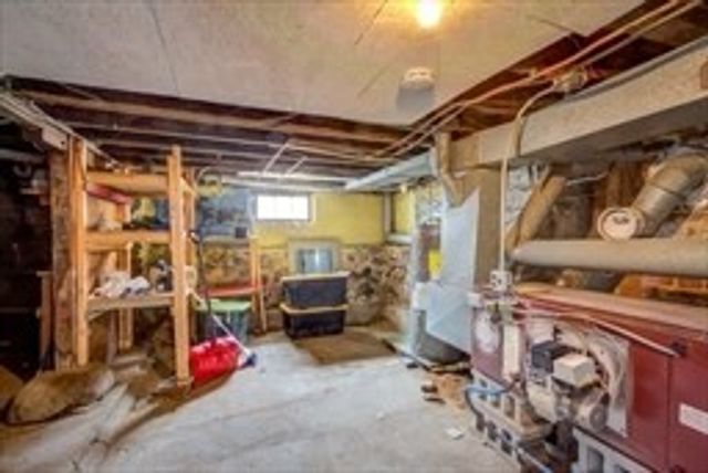 74 Oakland St, Brockton, MA 02302