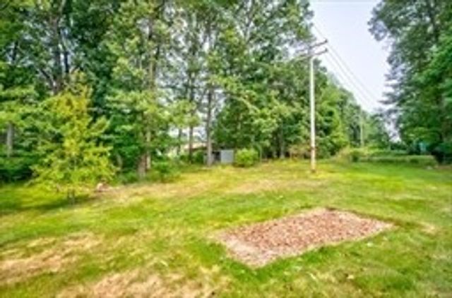 74 Oakland St, Brockton, MA 02302