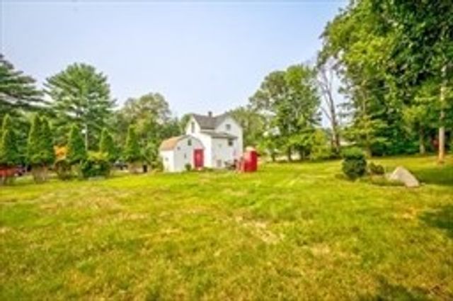 74 Oakland St, Brockton, MA 02302