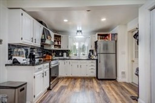 74 Oakland St, Brockton, MA 02302