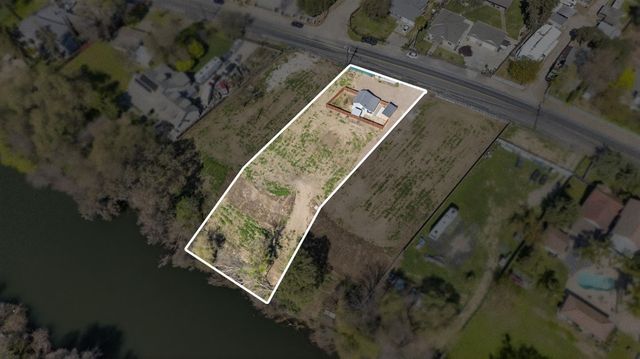 2504 Paradise Rd, Modesto, CA 95358