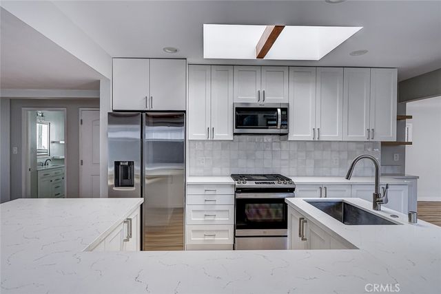 644 14th, Manhattan Beach, CA 90266