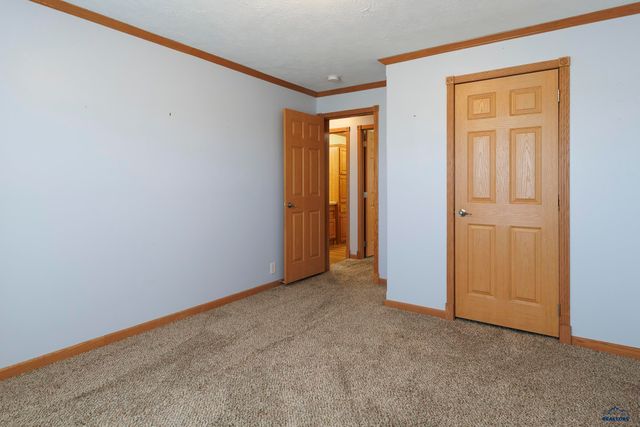 14415 TARON CT, Rapid City, SD 57701