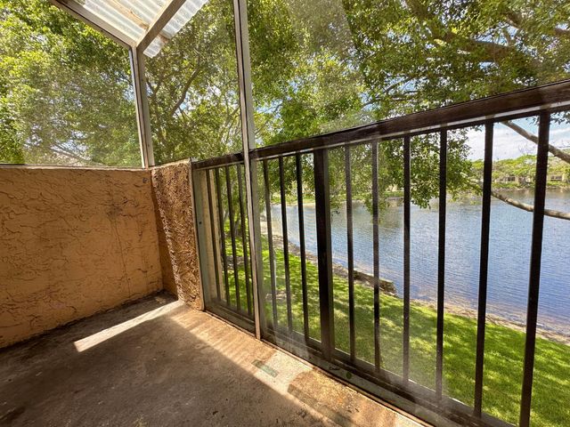 641 Cypress Lake Boulevard P, Deerfield Beach, FL 33064