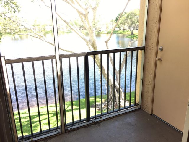 641 Cypress Lake Boulevard P, Deerfield Beach, FL 33064