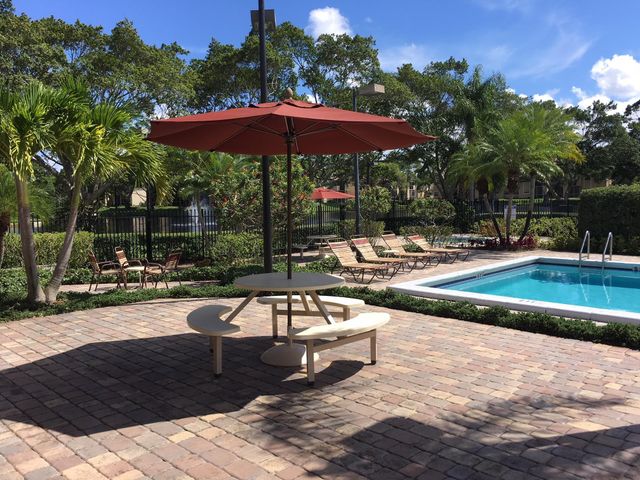 641 Cypress Lake Boulevard P, Deerfield Beach, FL 33064