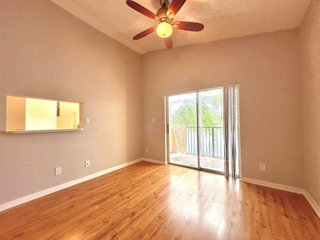 641 Cypress Lake Boulevard P, Deerfield Beach, FL 33064
