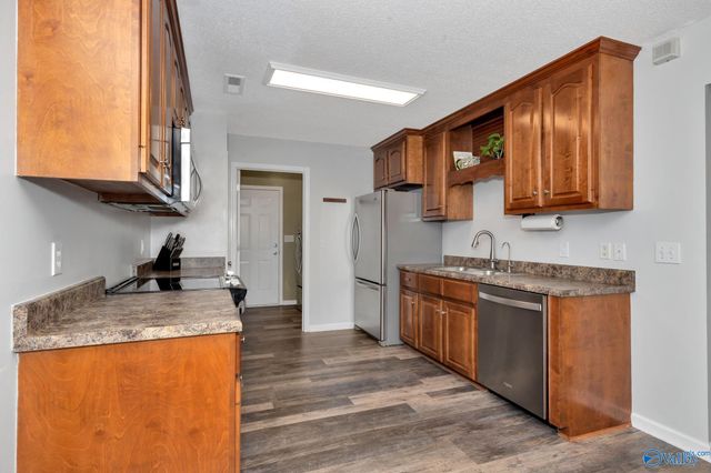 116 Lisa Michele Drive, Huntsville, AL 35811