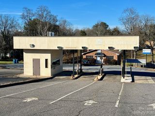 15 W Main Avenue, Taylorsville, NC 28681