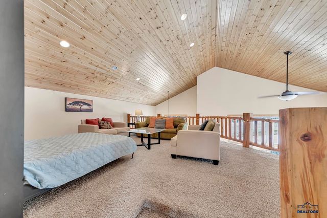 21152 STEWART SLOPE CIR, Lead, SD 57754