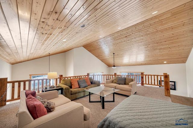 21152 STEWART SLOPE CIR, Lead, SD 57754