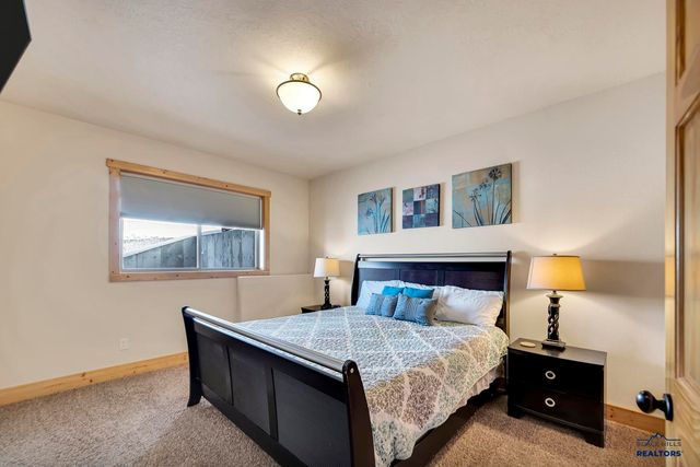 21152 STEWART SLOPE CIR, Lead, SD 57754