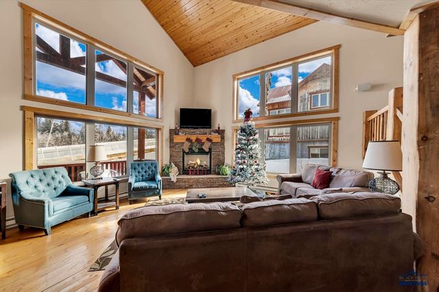 21152 STEWART SLOPE CIR, Lead, SD 57754