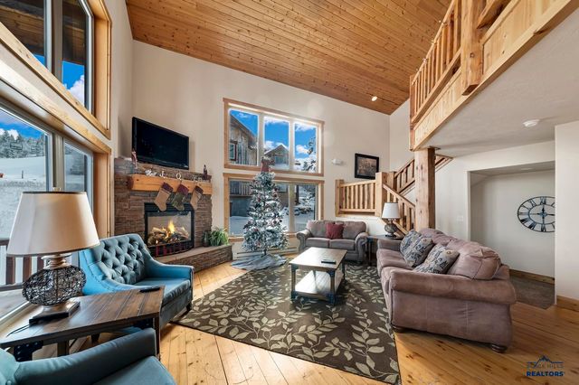 21152 STEWART SLOPE CIR, Lead, SD 57754