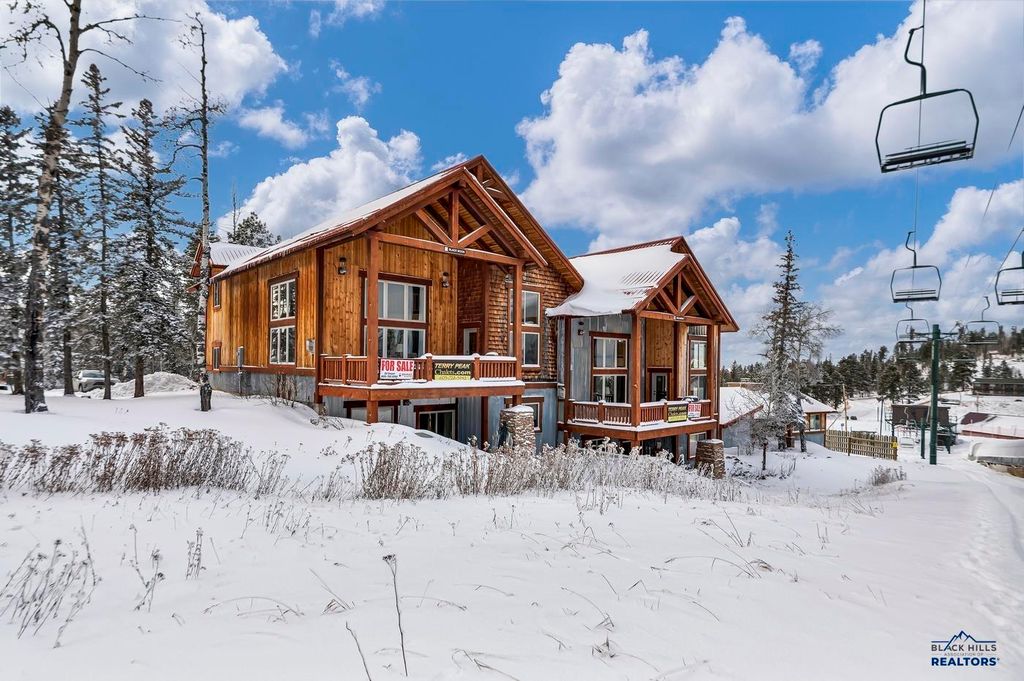 21152 STEWART SLOPE CIR, Lead, SD 57754