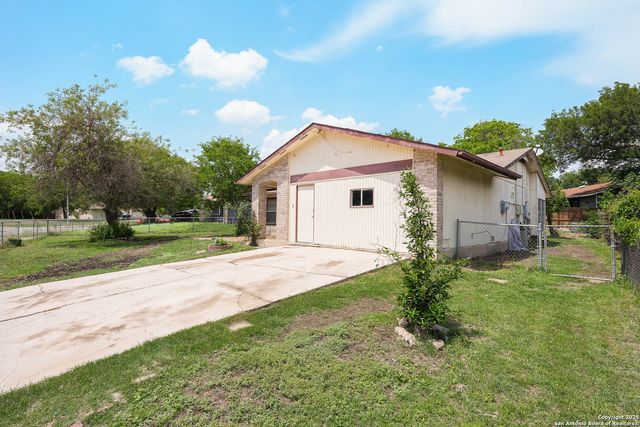 1106 Boling Brook, San Antonio, TX 78245
