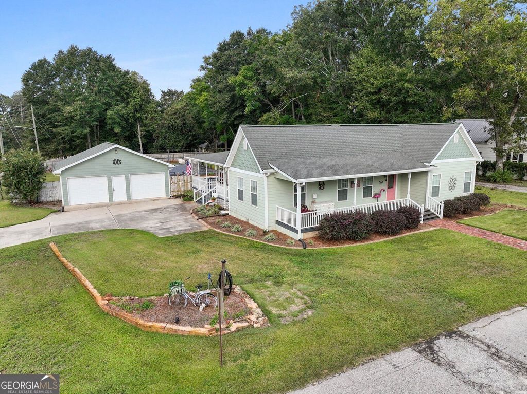 52 Ridge Street, Locust Grove, GA 30248 — exterior