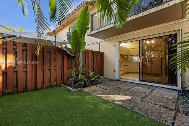 7867 SW 102nd Ln, Miami, FL 33156