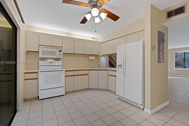 7867 SW 102nd Ln, Miami, FL 33156