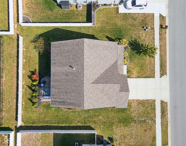 2094 Buckthorn Drive, Columbus, IN 47201