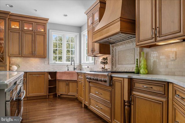 132 PARSONS LN, Newtown, PA 18940