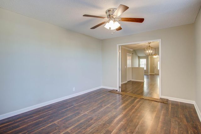 156 Pecan Grove Avenue, Goose Creek, SC 29445