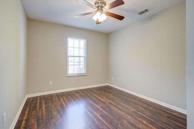 156 Pecan Grove Avenue, Goose Creek, SC 29445
