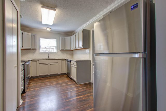 156 Pecan Grove Avenue, Goose Creek, SC 29445