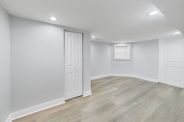 5317 W Van Buren Street, Chicago, IL 60644