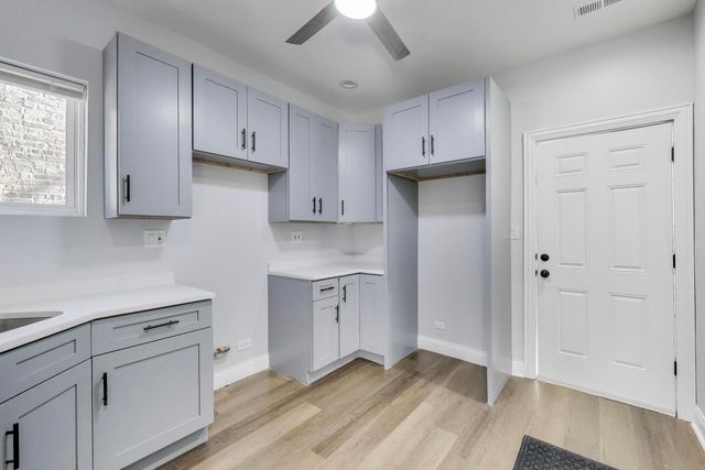 5317 W Van Buren Street, Chicago, IL 60644