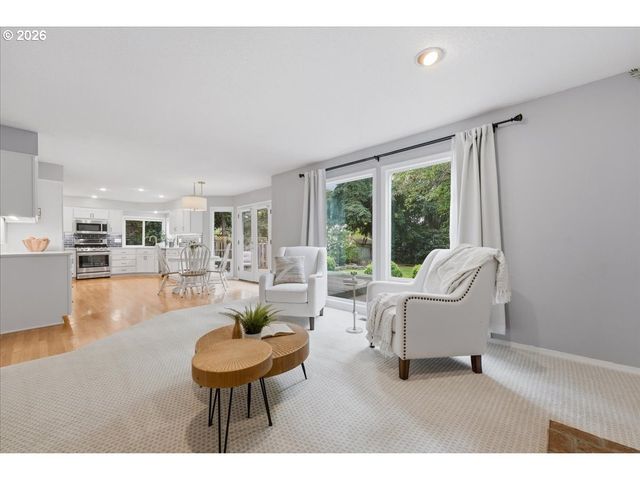 12350 Sw MILLVIEW Ct, Portland, OR 97223