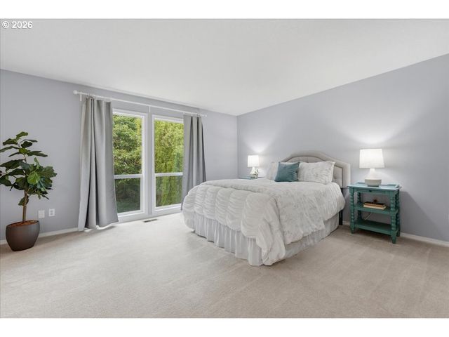 12350 Sw MILLVIEW Ct, Portland, OR 97223