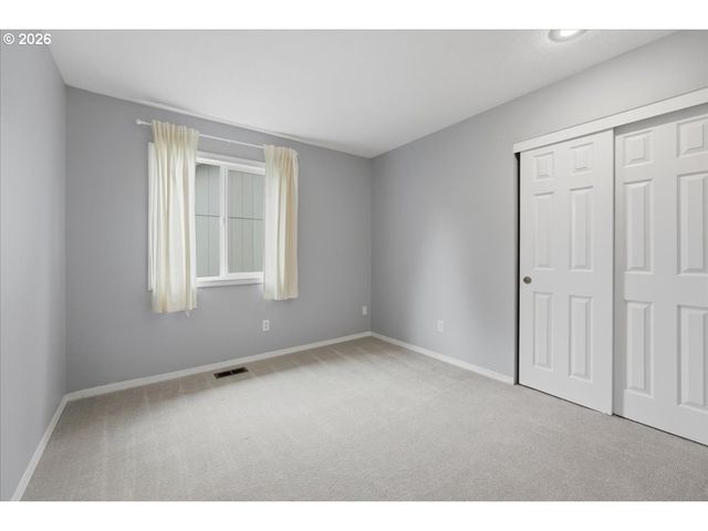 12350 Sw MILLVIEW Ct, Portland, OR 97223