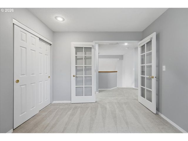 12350 Sw MILLVIEW Ct, Portland, OR 97223